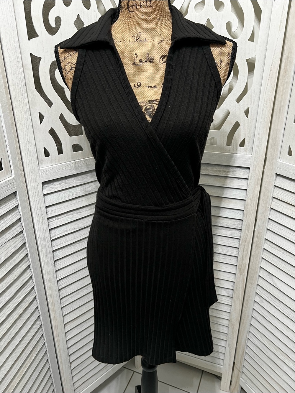 Emprada Sleeveless Black Ribbed Wrap Dress - Picture 9 of 11